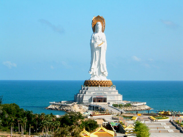 largest statues in the world