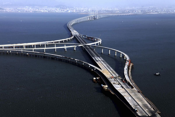 Qingdao Haiwan Bridge, China