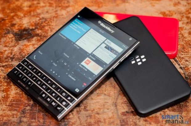 BlackBerry-Passport-1