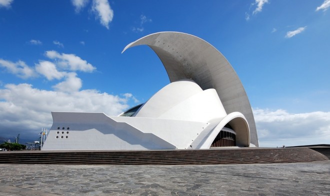 بنای سالن کنسرت تنریف  (جزایر قناری، اسپانیا)