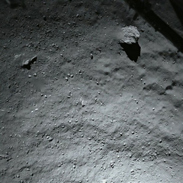 Comet_from_40_metres_node_full_image_2