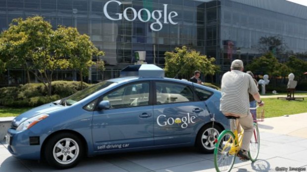 گوگل یکی از شرکت‌هایی است که از چند سال پیش کار روز خودروهای بدون راننده را آغاز کرده است