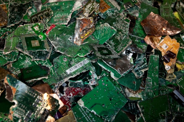 recycling-old-gadgets-1