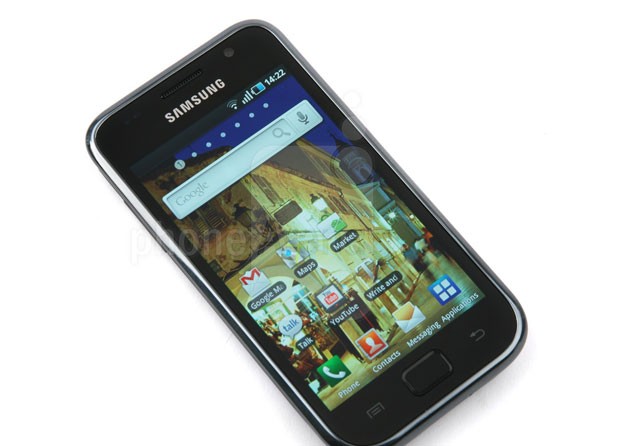 Samsung-Galaxy-S-Review-Des