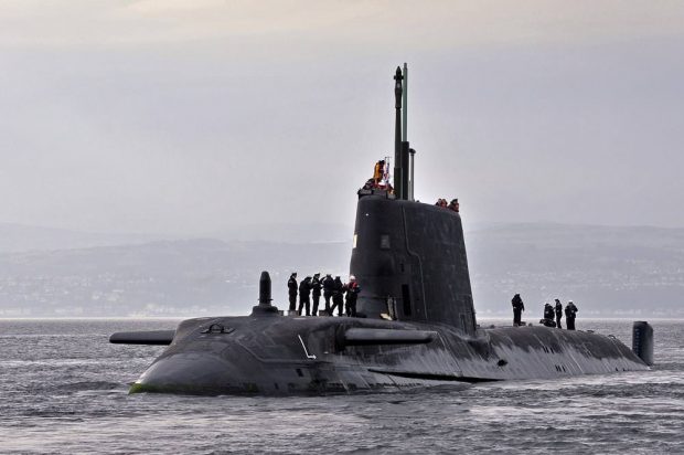 زیردریایی کلاس آستوت
