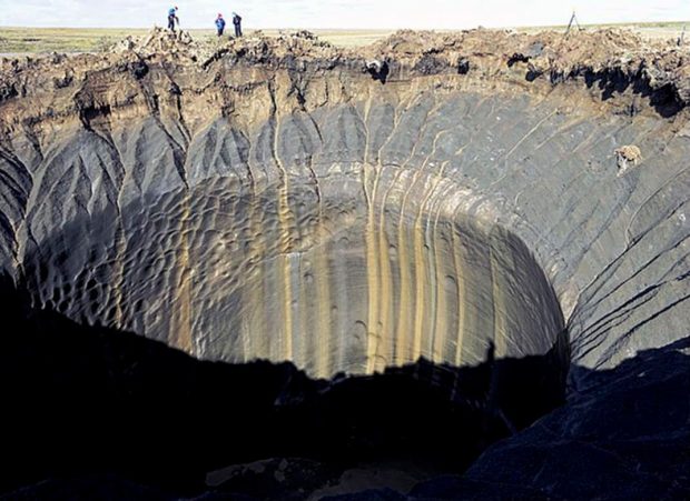 فوران گاز متان از دل زمین و به وجود آمدن دو حفره عظیم در سیبری به واسطه گرمایش زمین