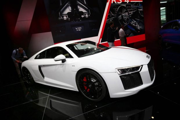 آئودی R8 V10 RWS