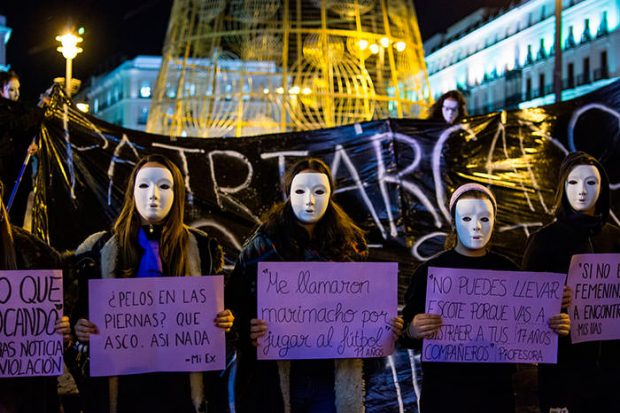 تصاویری تحسین‌برانگیز از زنان شجاع و معترض از سراسر جهان