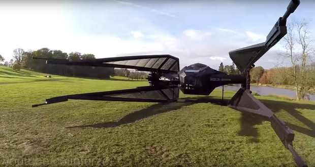 ساخت جنگنده جنگ ستارگان در ابعاد واقعی را در این ویدیو ببینید
