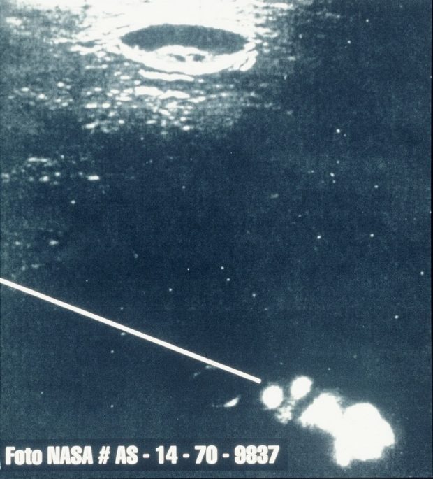 تصاویر عجیب و منتشرنشده از برخورد با یوفوها در ماموریت های آپولو ناسا