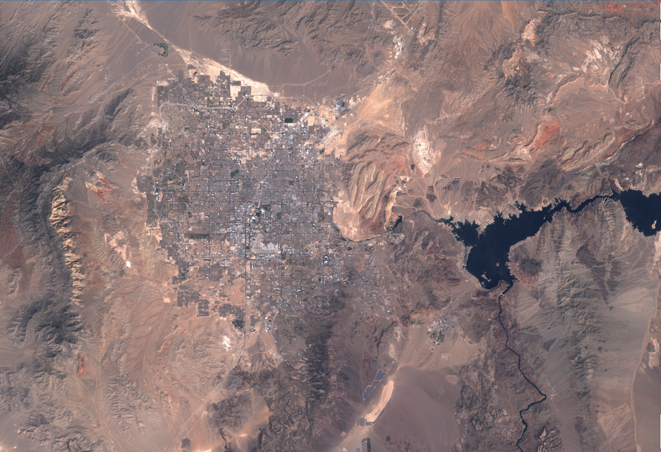 توسعه شهرهای معروف جهان را در تصاویر هوایی شگفت‌انگیز ماهواره‌های ناسا ببینید