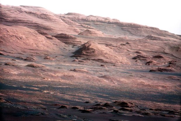 عکس کاوشگر کنجکاوی از مریخ