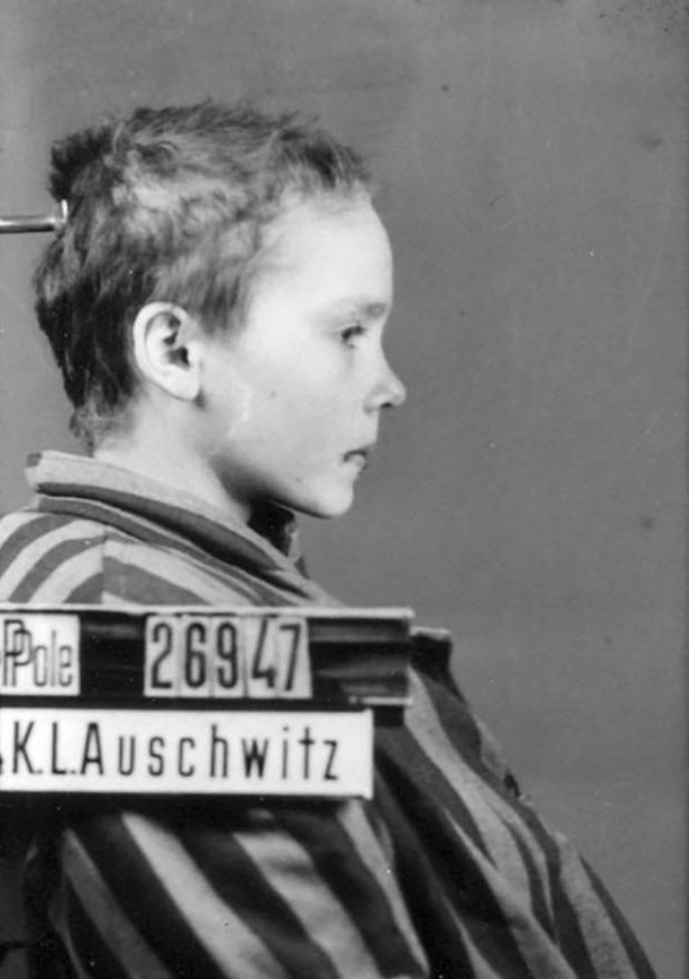 Czesława Kwoka در اردوگاه آشویتس