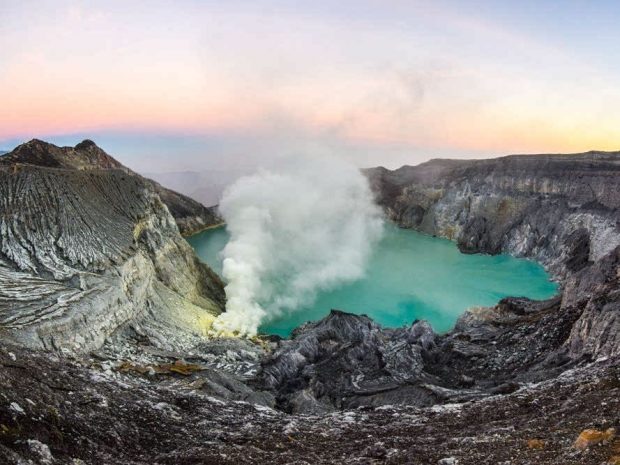 آتشفشان کاوا آیجن اندونزی