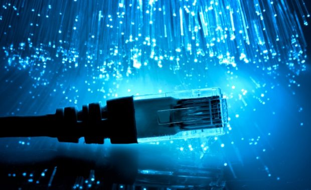 Fixed internet operators 1 620x379 - اپراتورهای اینترنت ثابت باید با یکدیگر ادغام شوند