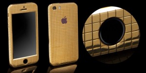 تماشا کنید: Goldgenie آیفون SE شما را با ۲۰۰ گرم طلای ۱۸ عیار می‌سازد!