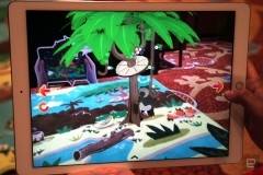 قالیچه Tilt برای کودکان داستان‌های مبتنی بر واقعیت مجازی تعریف می‌کند