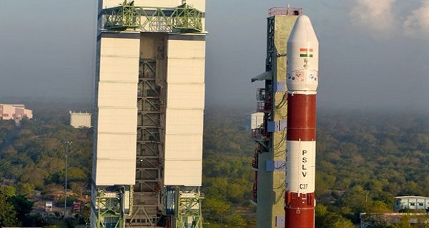 رها سازی 104 ماهواره توسط راکت هندی