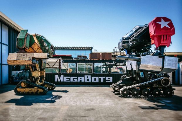 نمایش قدرت تخریب و سرعت مانور ربات Eagle Prime از شرکت MegaBots در ویدیوی دیدنی