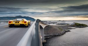 خودنمایی جدیدترین فورد جی تی (Ford GT) در جاده معروف اقیانوس اطلس در نروژ (ویدیو)
