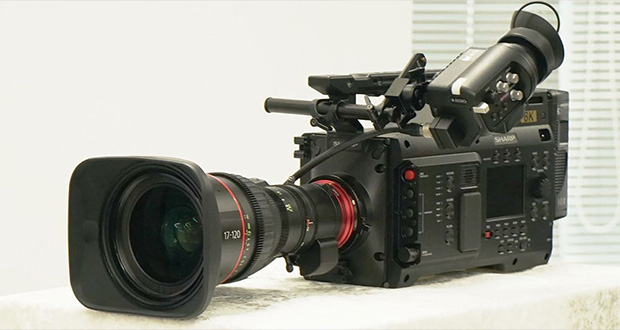 دوربین فیلمبرداری 8K شارپ 8C-B60A