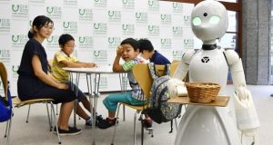 کافه رباتیک در ژاپن