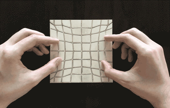 برش کاغذ با الگوریتم‌های ریاضی طراحی‌های پیچیده را زنده می‌کند