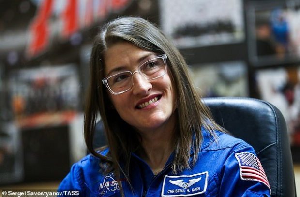 فضانورد زن