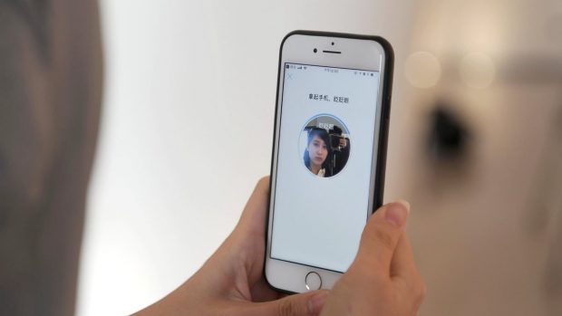ثبت اسکن چهره برای خرید گوشی موبایل در کشور چین اجباری شد!