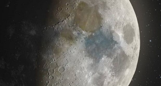 این تصویر از سطح ماه با ترکیب 100.000 عکس ساخته شده!
