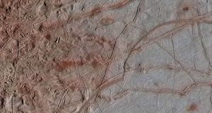 پردازش مجدد تصاویر تاریخی قمر اروپا اطلاعات مهمی را آشکار کرد