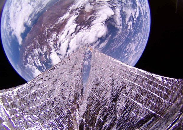 فضاپیمای لایت سیل 2 تصاویر شگفت‌انگیز از زمین ثبت کرده است!