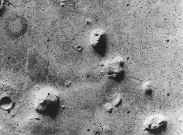 ماجرای کشف استخوان مریخی در عکس‌های کاوشگر ناسا چیست؟
