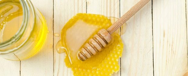 مصرف عسل از داروهای ضد سرماخوردگی و آنتی‌بیوتیک بهتر است