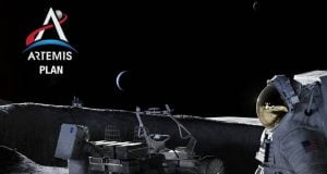 سفر انسان به ماه