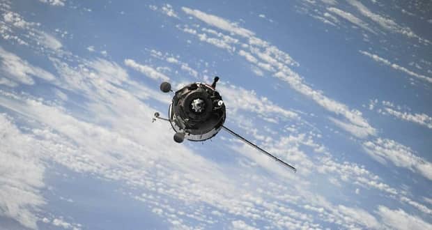 خطر برخورد دو زباله فضایی چین و روسیه دانشمندان را نگران کرد