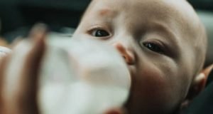 نوزادان روزانه یک میلیون‌ ذرات میکرو پلاستیک را از درون بطری شیر می‌خورند
