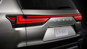 لکسوس LX 600