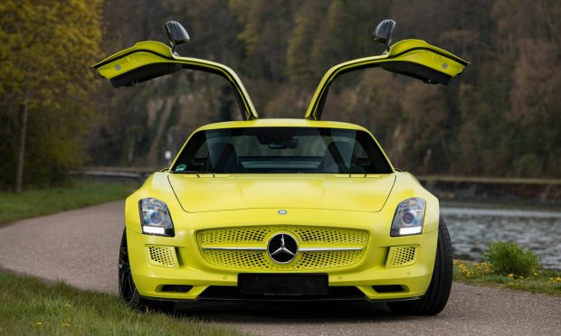 مرسدس بنز SLS AMG نسخه برقی