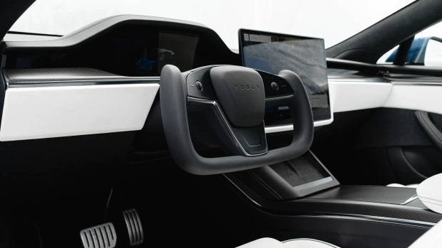 خودرو تسلا مدل S پلید - بدترین و بهترین خودروهای سال 2021