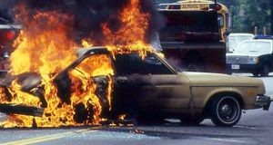 آتش‌ سوزی خودرو فورد پینتو