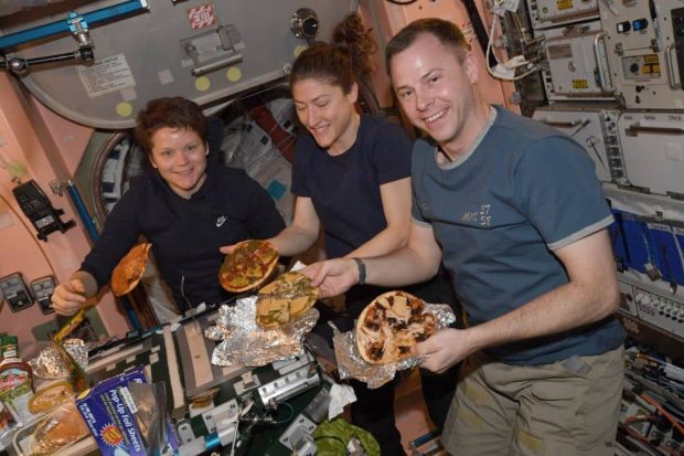 مشکل غذای فضانوردان