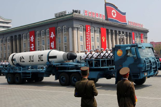 خودروهای نظامی و موشک‌های کره شمالی