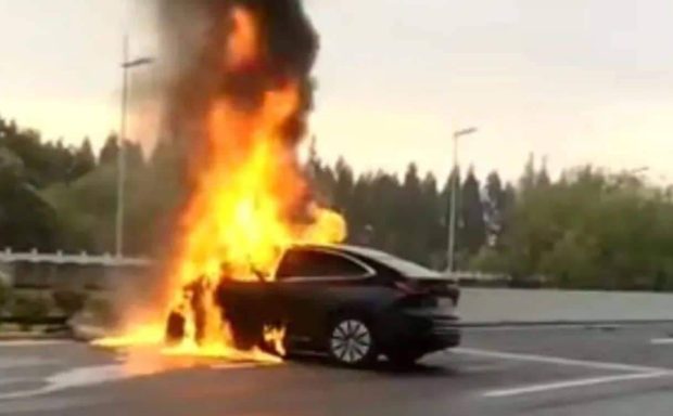 آتش سوزی خودروهای برقی چینی