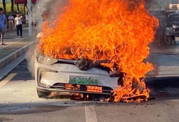 آتش سوزی خودروهای برقی چینی