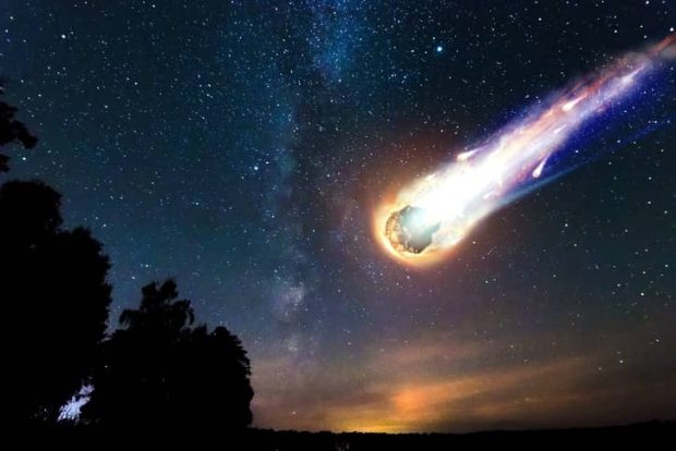 بزرگترین دنباله دار منظومه شمسی