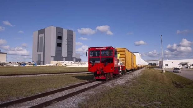چرا ناسا یک شبکه راه آهن اختصاصی دارد؟