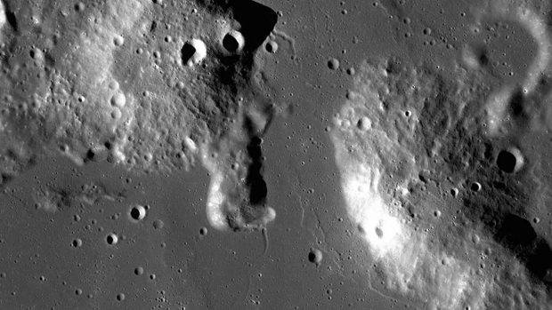 کاوشگر ناسا اسرار ماه