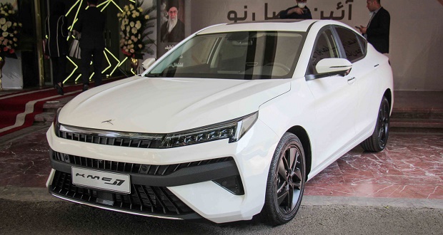 بررسی KMC J7 ؛ مشخصات فنی، آپشن ها، مزایا و معایب سدان جدید کرمان موتور