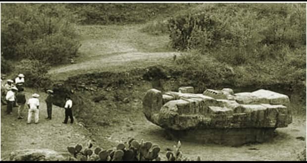 مقبره باستانی تلالوک